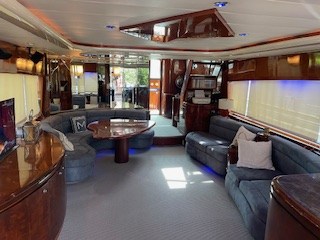 Horizon 76' Distinctive