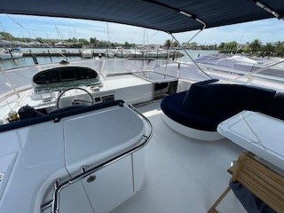 Horizon 76' Distinctive