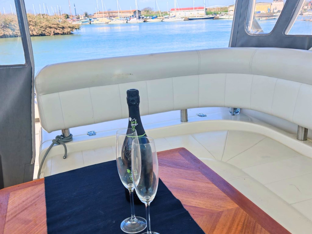 Wellcraft Marine Coastal 360