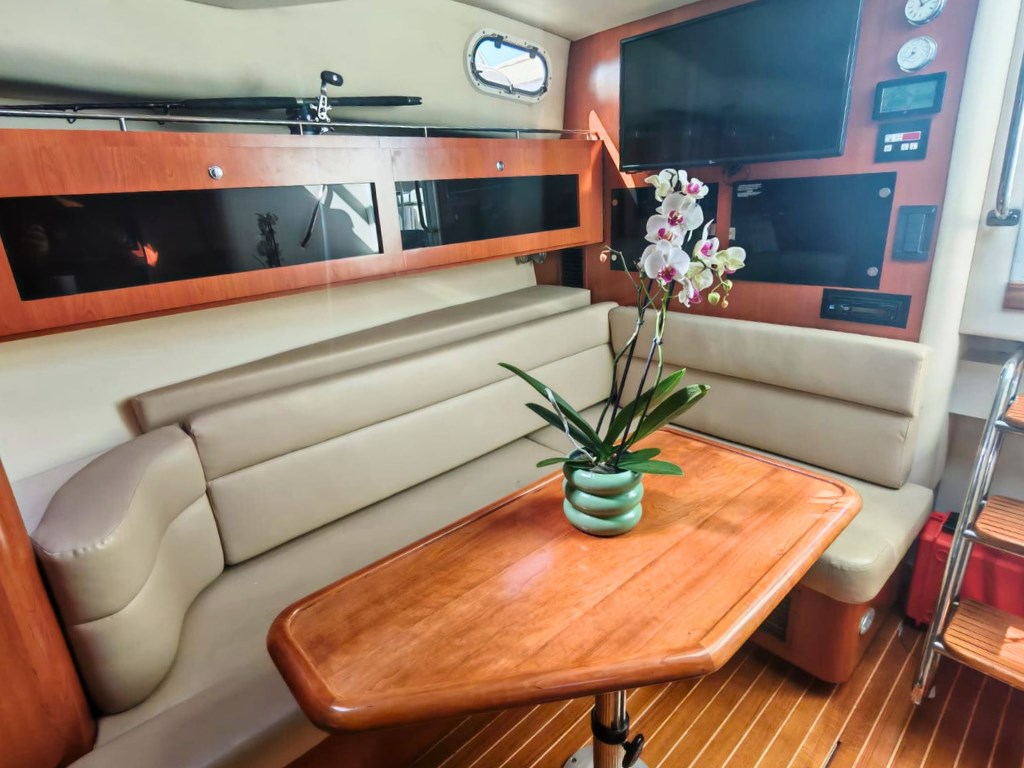 Wellcraft Marine Coastal 360