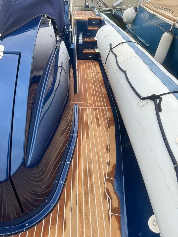 Sea Water Convertible 430
