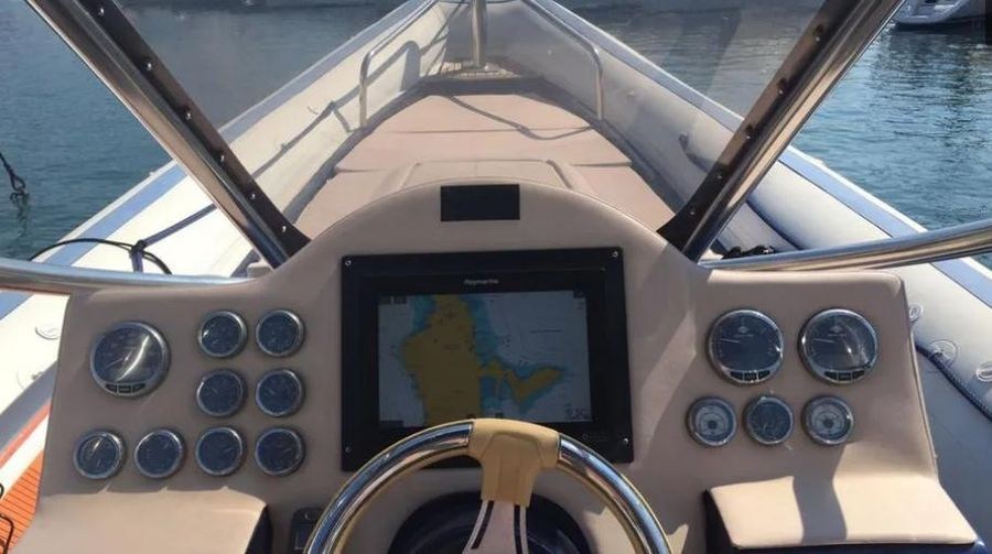 Sea Water Convertible 430