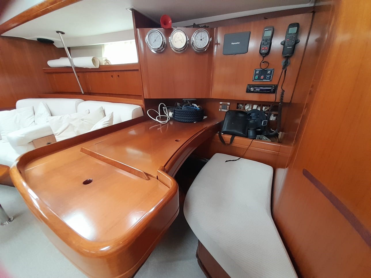 Beneteau 57