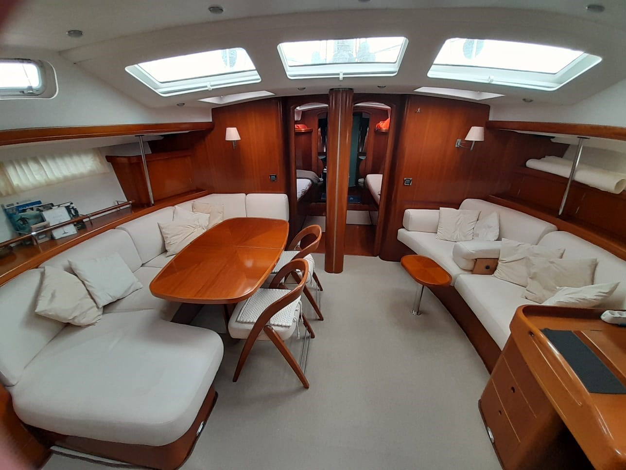 Beneteau 57