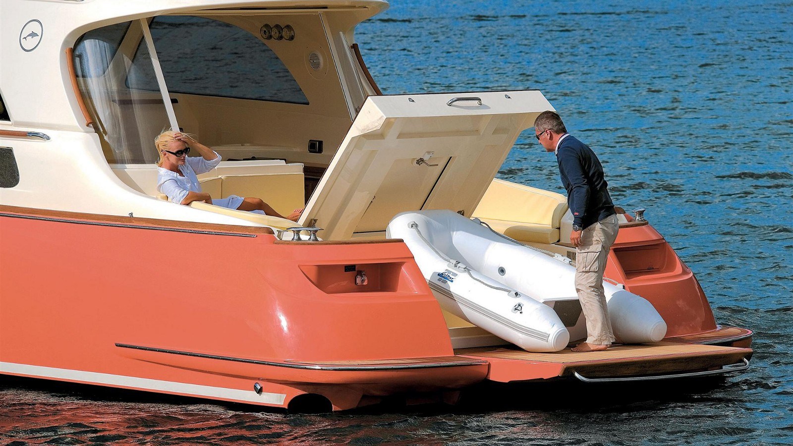 Mochi Craft Dolphin 44