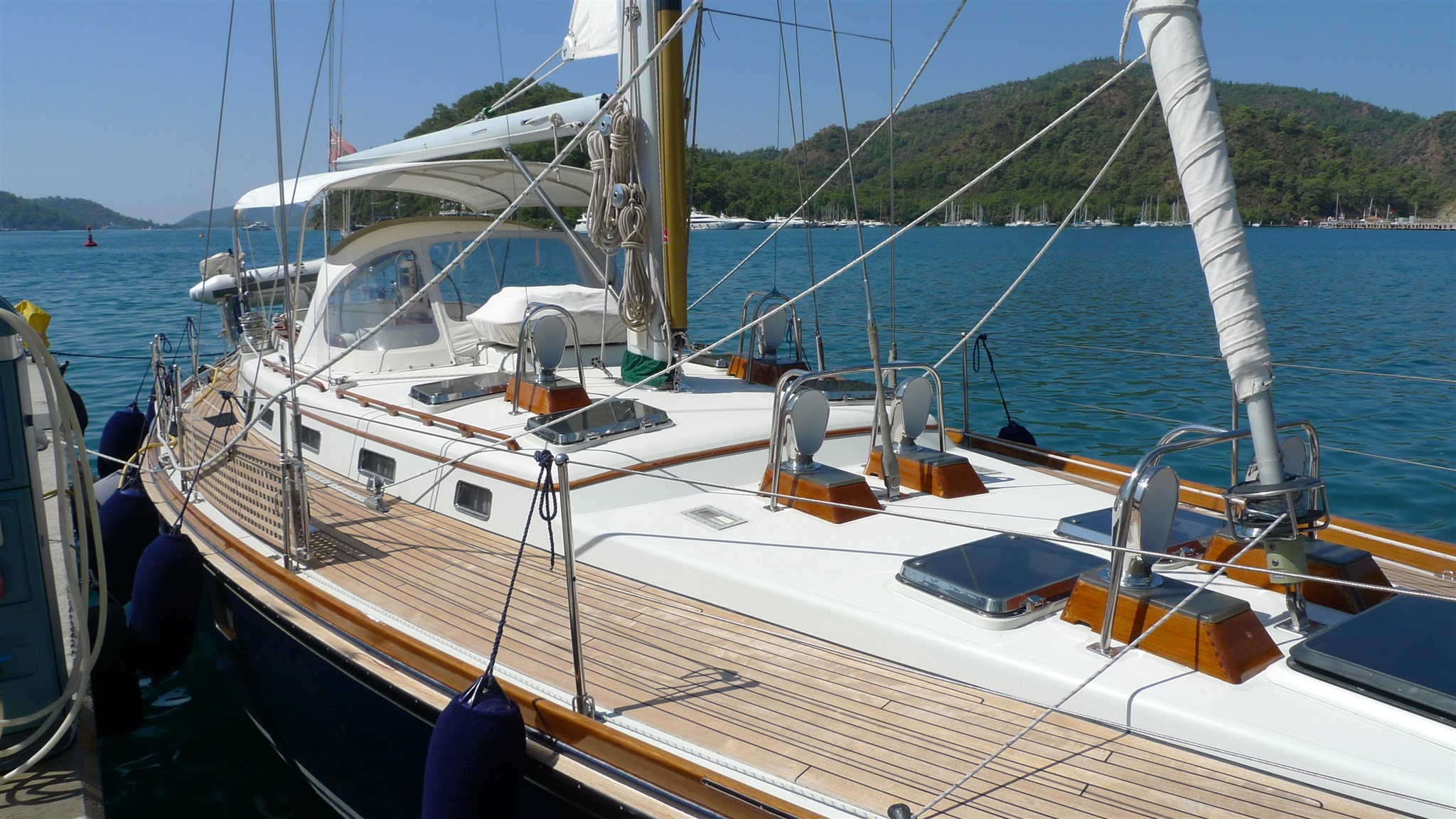Little Harbor 53