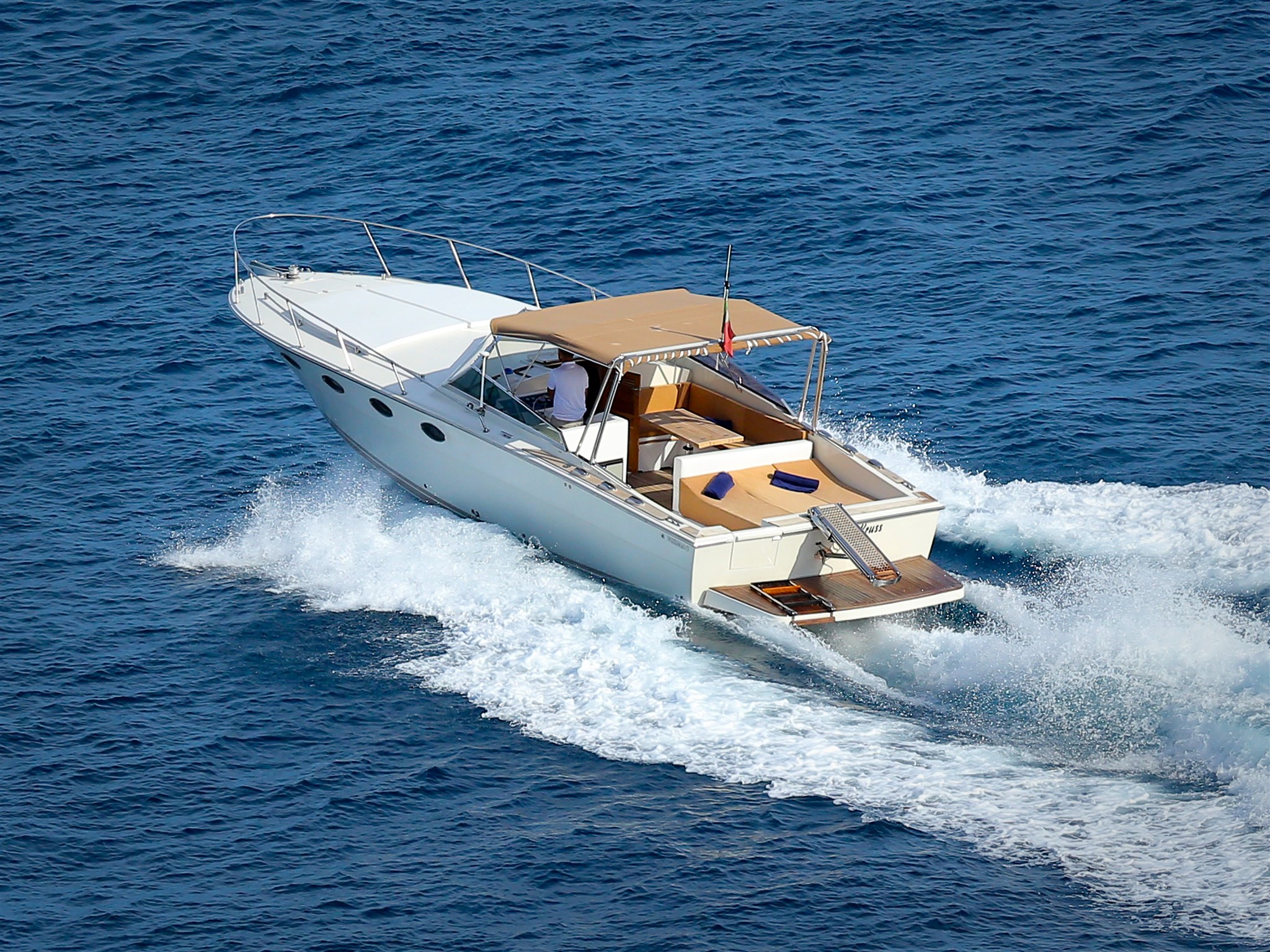 Tornado 38 (natante)