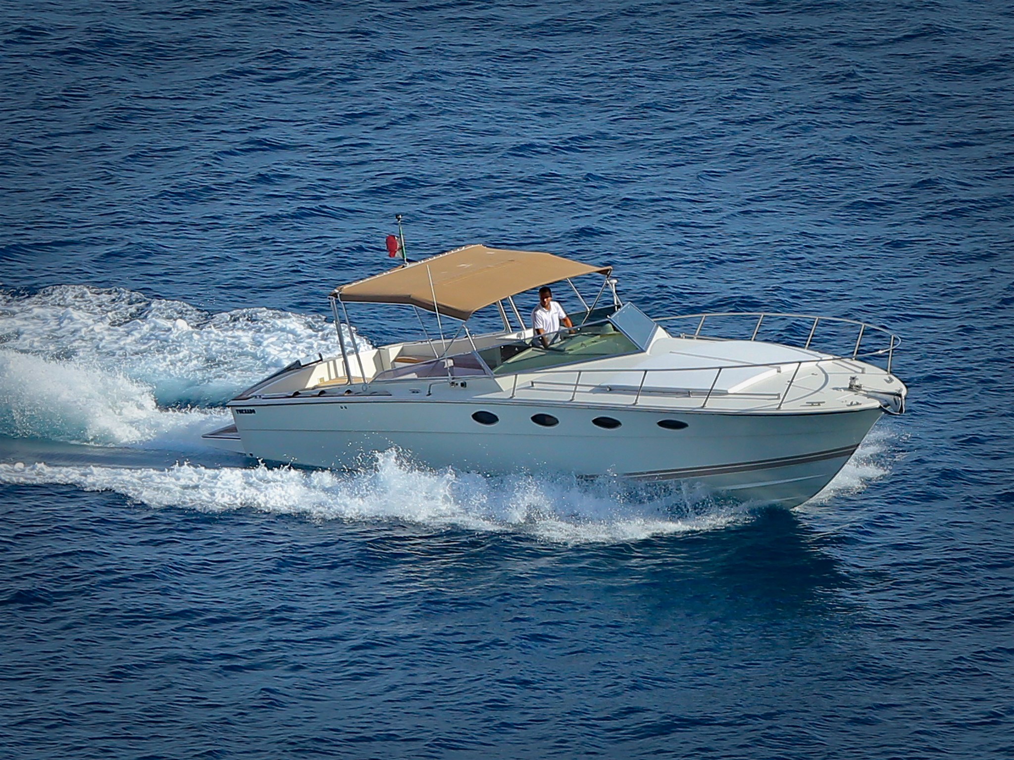 Tornado 38 (natante)