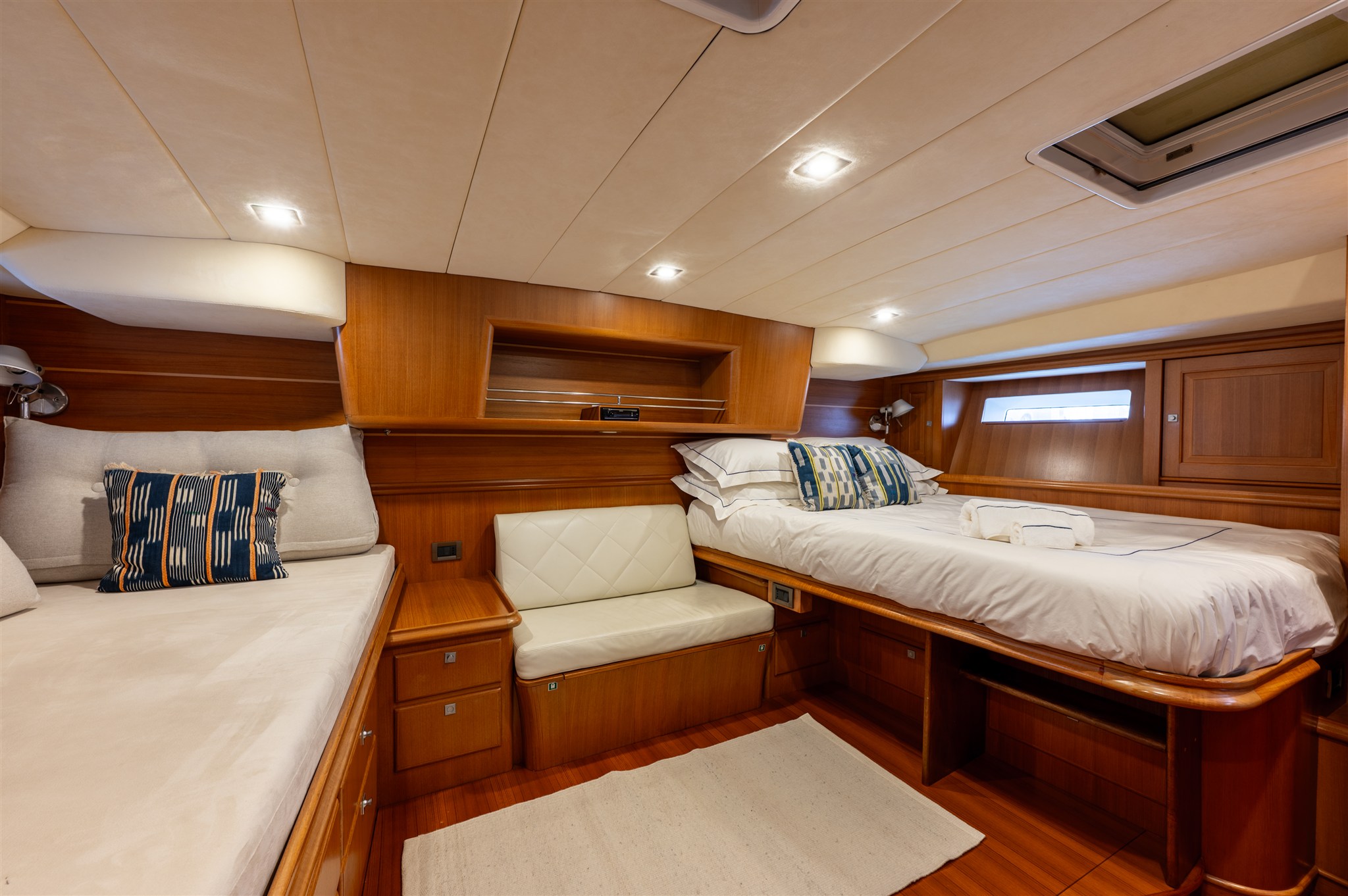 C.n. Yacht 2000 Felci 71