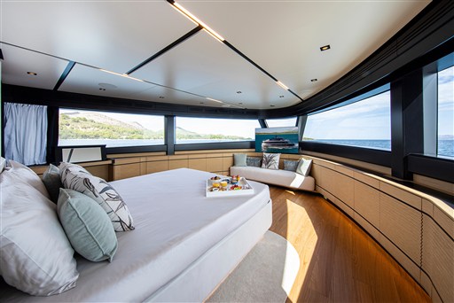 Wally_wallywhy200_Main Deck OPT MASTER CABIN CLOSET VERSION-0001