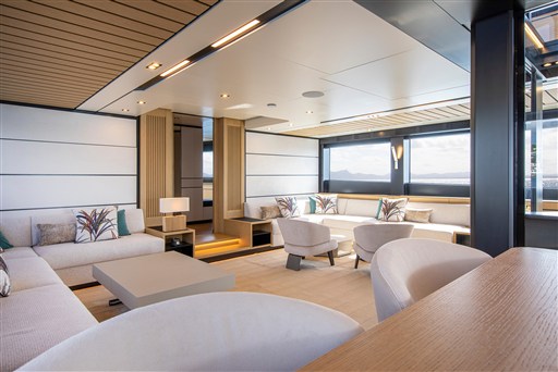 Wally_wallywhy200_Main Deck OPT MASTER CABIN CLOSET VERSION-0000