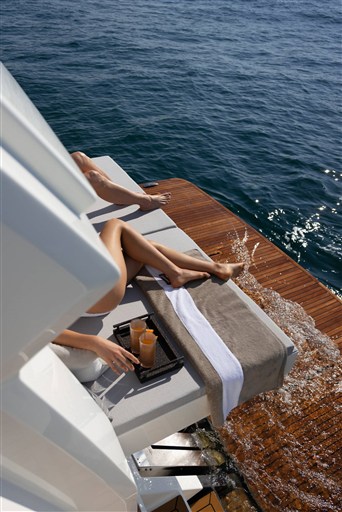 FerrettiYachts_780_Cruising-0012