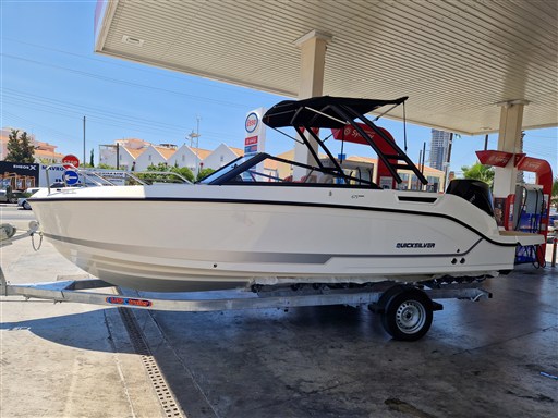 Quicksilver Activ 675 Bowrider