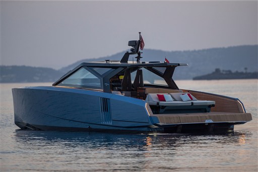 Wally_wallypower58_External-0020