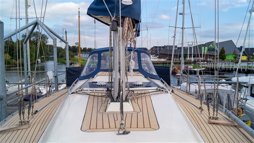Bavaria 38