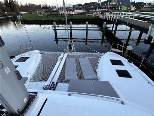 Lagoon 43