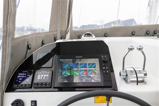Lagoon 43
