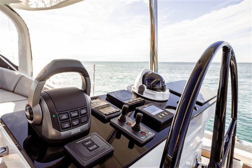 Jeanneau_Yachts_65_7.jpg
