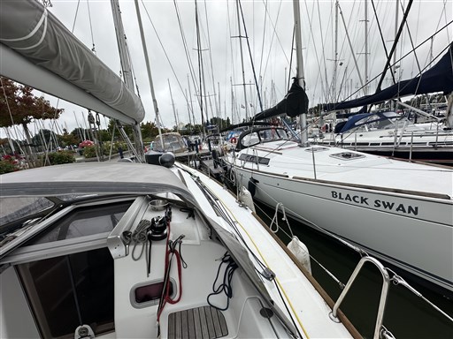 Beneteau Oceanis 37