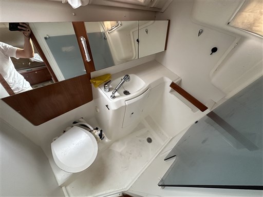 Beneteau Oceanis 37