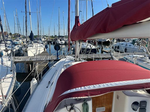 Beneteau Oceanis 311