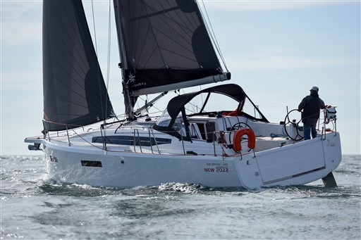 Jeanneau_Sun_Odyssey_380_7.JPG