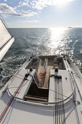 Jeanneau_Sun_Odyssey_380_43.JPG