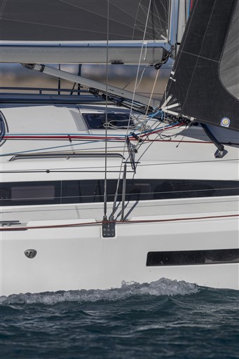 Jeanneau_Sun_Odyssey_380_32.JPG