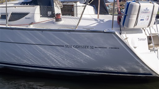 (35) Jeanneau Sun Odyysey 32 (2001)