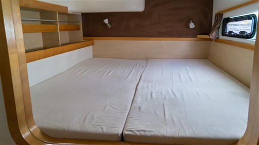 Catana 42-6