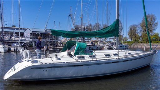 Beneteau First 45 f5 (4)