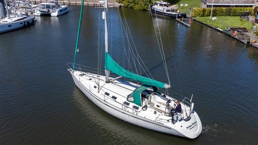 Beneteau First 45 f5 (16)