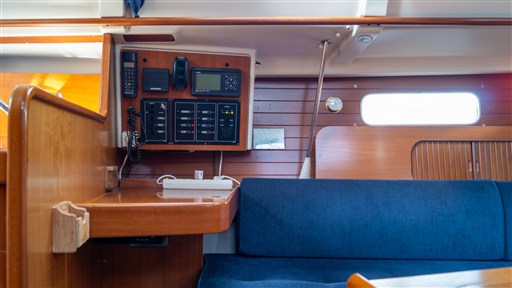 Beneteau Oceanis 321