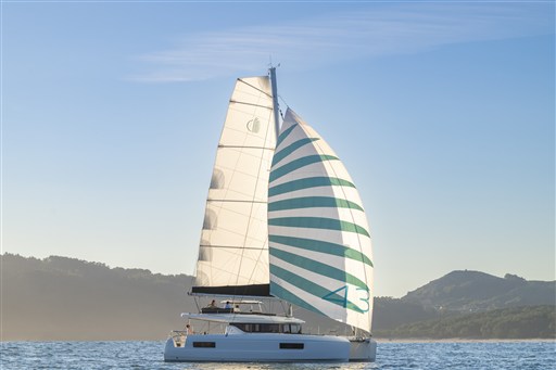 Lagoon 43