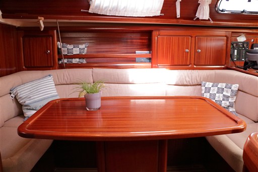 Bavaria 37 (37/2) Positiv 2002