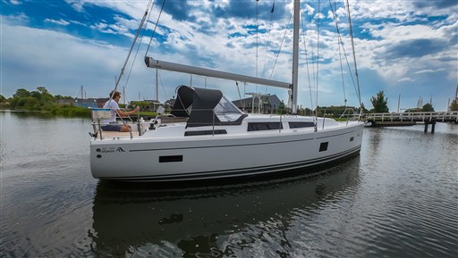 Hanse 388 (2)