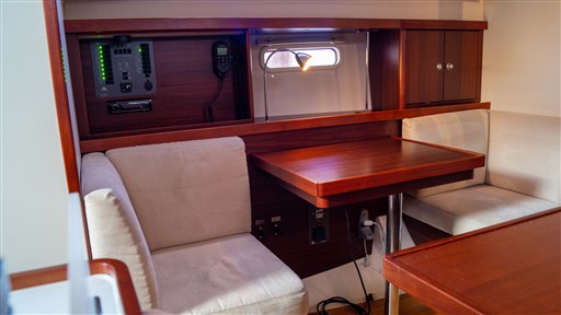 Hanse 375