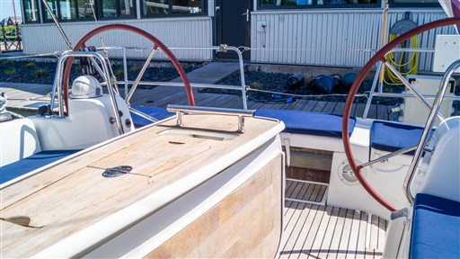 Beneteau Oceanis 40 (19)
