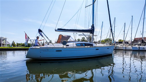 Beneteau Oceanis 40 (15)