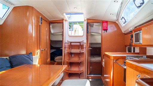 Beneteau Oceanis 40 (38)
