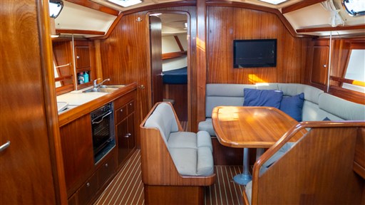 Bavaria 40