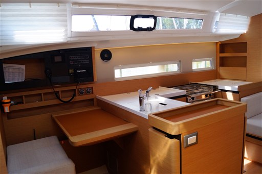 Jeanneau Sun Odyssey 410