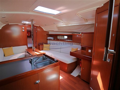 Abayachting Beneteau Oceanis 37 21