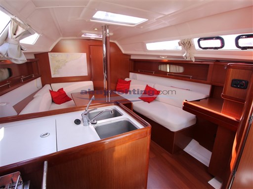 Abayachting Beneteau Oceanis 31 seconda mano usato 23