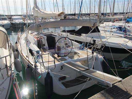 Abayachting Beneteau Oceanis 31 seconda mano usato 3