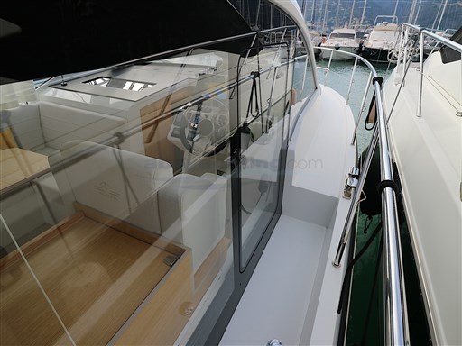 Abayachting Sealine C330 usata-second hand 10