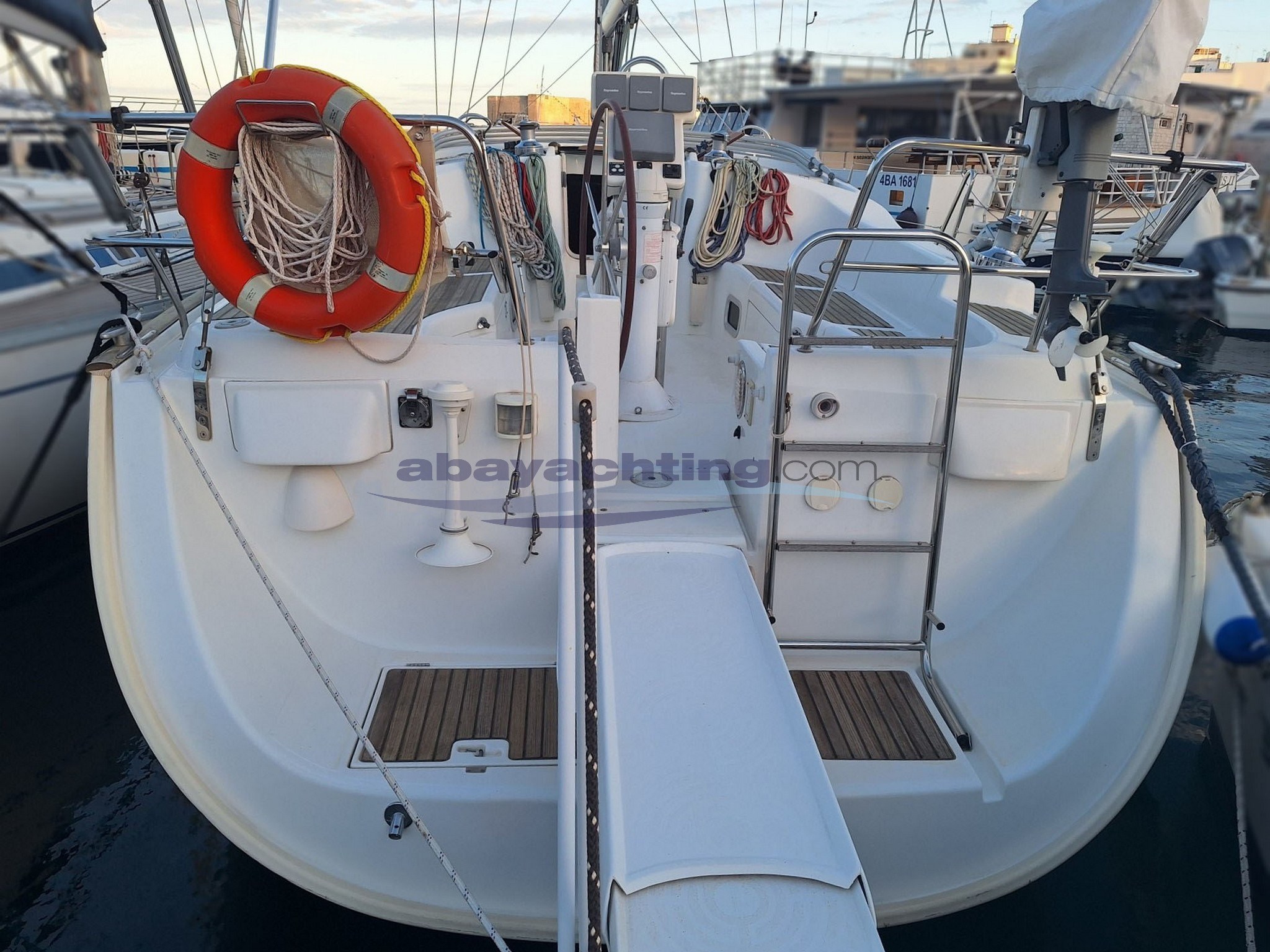 Beneteau Oceanis 423: l'usato sotto la lente