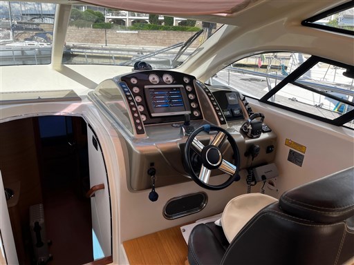 Abayachting Airon 4300 Marine T-TOP usata-second hand 12