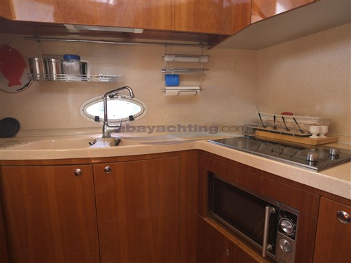 Abayachting Azimut 42 Fly usato-second hand 24