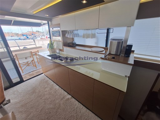 Abayachting Fountaine Pajot MY37 seconda mano usato 21